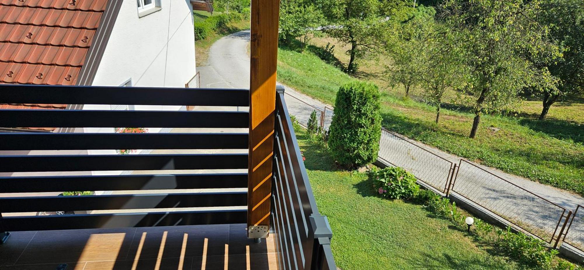Apartman M&M Duga Resa Exterior photo
